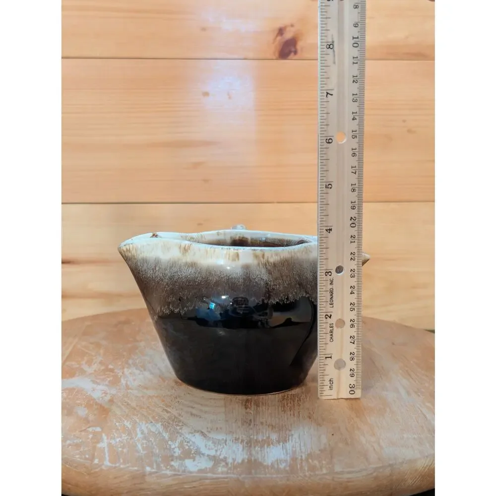 Vintage Pfaltzgraff Brown Drip Double Spout Gravy Boat Stoneware